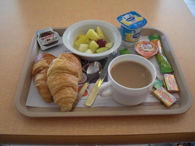Ibis Budget Orleans Nord Саран Екстериор снимка